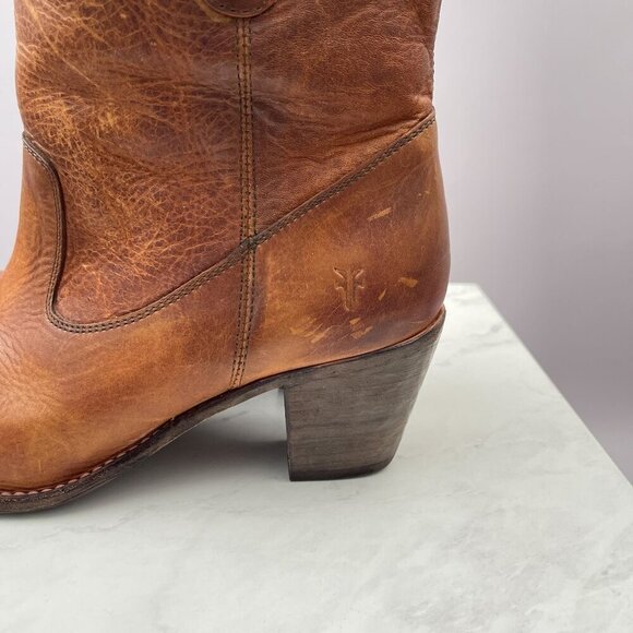 Frye Billy Short Cognac Brown Leather Ankle Boots Button Detail Women's 10 B - Picture 9 of 12